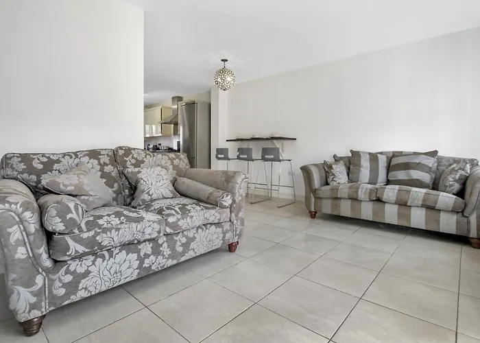 Ruby Kingsize Bedroom With En-Suite